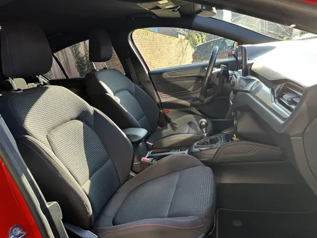 Ford Focus 1.0 EcoBoost ST Line Business 2019 Benzine 13