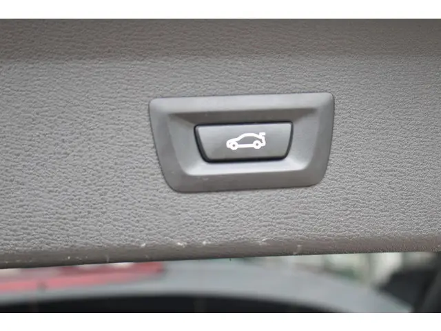 BMW X1 sDrive20i VDL Nedcar Edition 2020 Benzine 19