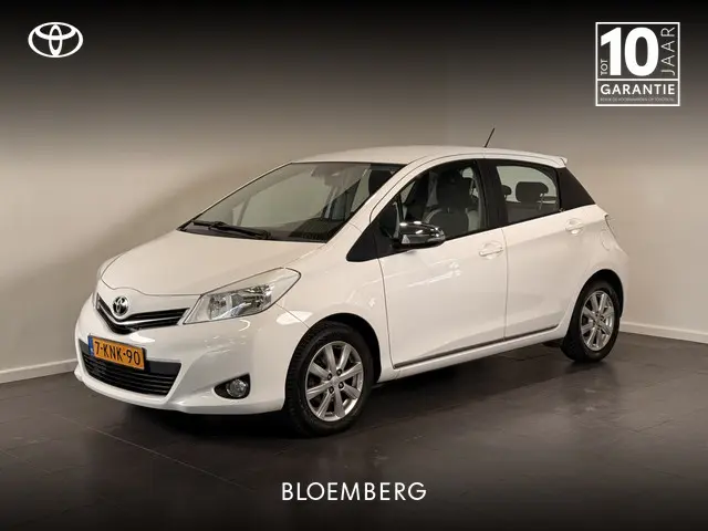 Toyota Yaris 1.0 VVT-i Trend 2013 Benzine