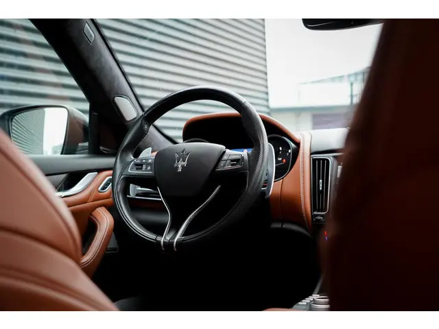 Maserati Levante 3.8 V8 Trofeo 2019 Benzine 35