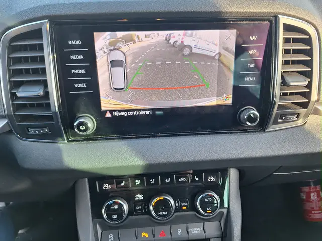 Škoda Karoq 1.0 TSI Ambition 2023 Benzine 18