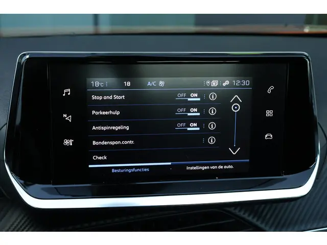 Peugeot 2008 1.2 PureTech Active Pack 2023 Benzine 22