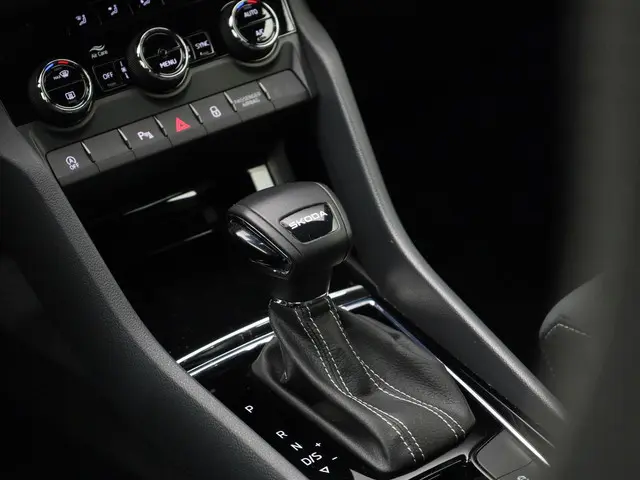 Škoda Karoq 1.5TSI/150PK ACT Sportline DSG 2025 Benzine 41