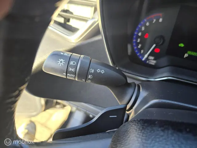 Toyota Corolla 2.0 Hybrid Dynamic 2021 Hybride Benzine 17