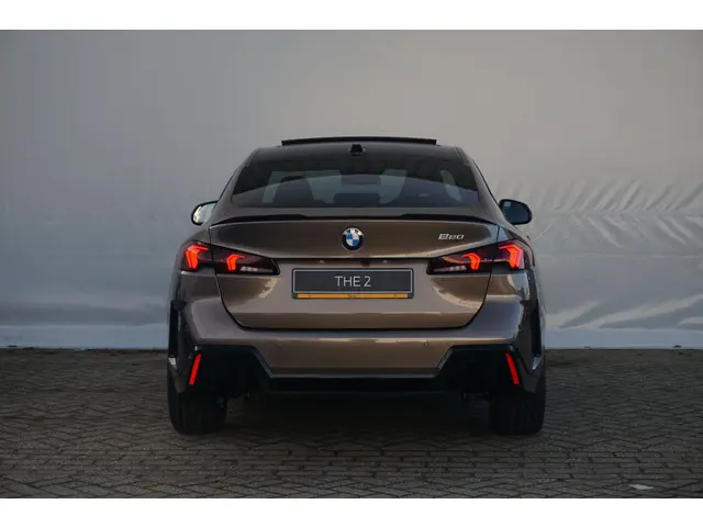 BMW 2 Serie Gran Coupé 220 2026 Benzine 4