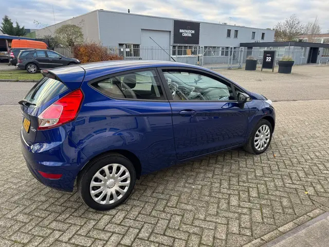 Ford Fiesta 1.0 Style Airco,Led, Navigatie 2015 Benzine 5