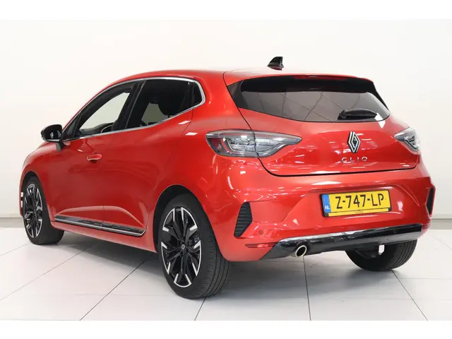 Renault Clio 1.0 TCe 90 GPF techno 2024 Benzine 7