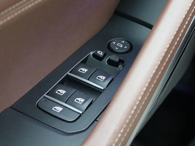 BMW X6 xDrive40i 2021 Benzine 19