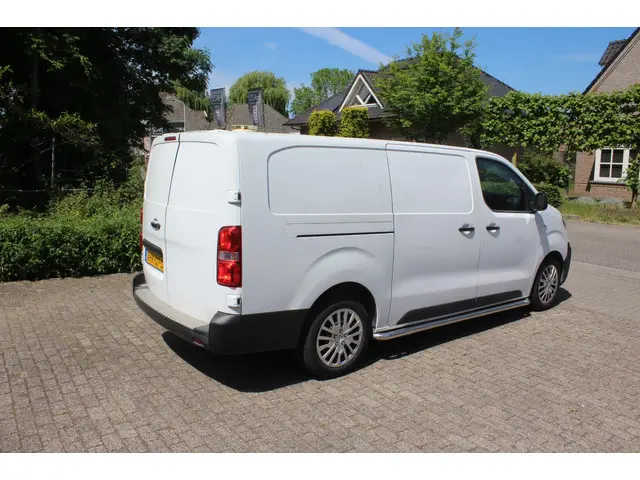 Opel Vivaro 1.5 CDTI L3H1 Edition extra lang 2020 Diesel 6