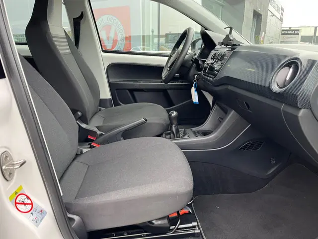 Volkswagen up! 1.0 BMT move up! 2019 Benzine 26