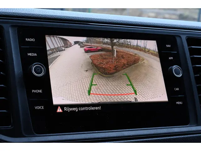 Volkswagen Crafter 2.0 TDI L3H3 2023 Diesel 20