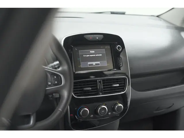 Renault Clio Estate TCe 90 Limited 2019 Benzine 44