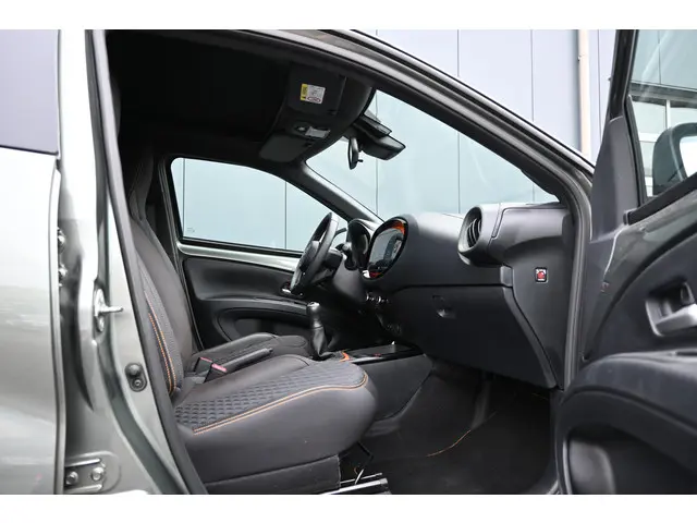 Toyota Aygo X 1.0 VVT-i MT Limited 2022 Benzine 40