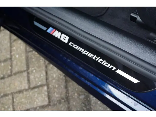 BMW 8 Serie Gran Coupé M8 Competition 2025 Benzine 38