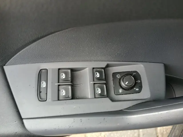 Volkswagen T-Cross 1.0 TSI Life SCHADEAUTO!!! 2019 Benzine 22