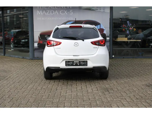 Mazda 2 1.5 Skyactiv-G Comfort 2023 Benzine 8