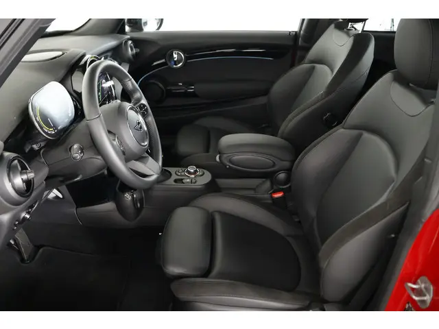 MINI Electric Cooper S 33 kWh 2022 Elektrisch 3
