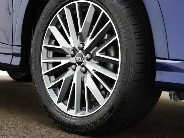 Audi Q3 35 TFSI 150pk S-tronic S edition 2022 Benzine 21