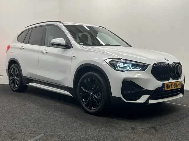 BMW X1 xDrive25e 2022 Hybride Benzine 36