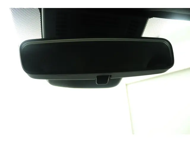 Toyota C-HR 1.8 Hybrid 140 Active 2024 Hybride Benzine 42