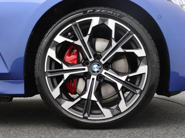 BMW 3 Serie Sedan 330e 2025 Hybride Benzine 19