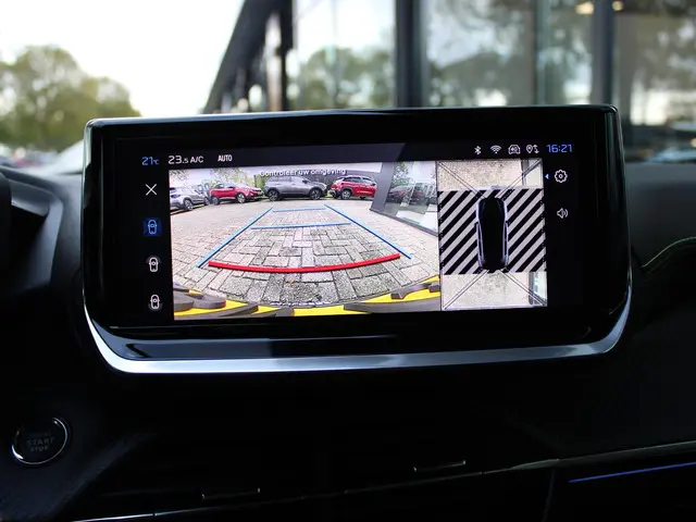 Peugeot 208 Hybrid 136 e-DCS6 GT 2024 Hybride Benzine 22