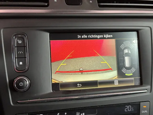 Renault Kadjar 1.2 TCe Bose 2015 Benzine 43