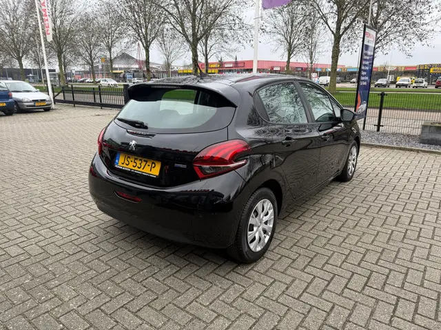 Peugeot 208 1.2 PureTech Blue Lease 2016 Benzine 7