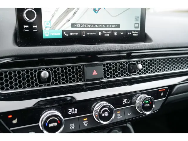 Honda Civic 2.0i e:HEV SPORT 2023 Hybride Benzine 22