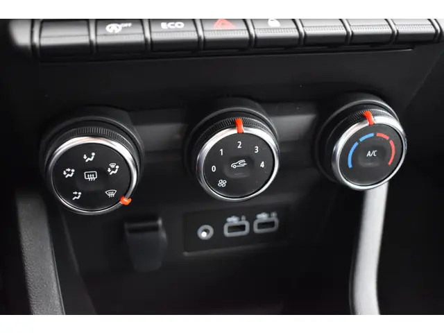 Renault Clio TCe 90 GPF evolution 2024 Benzine 17