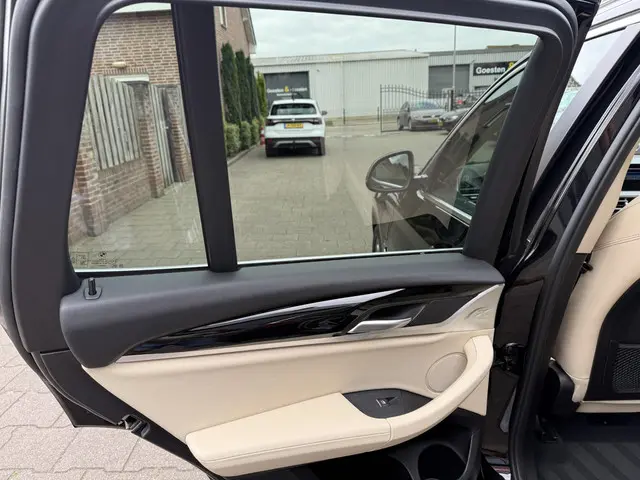 BMW X3 xDrive30e High Executive 2023 Hybride Benzine 19