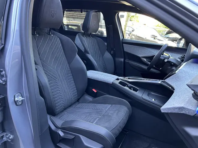 Peugeot 5008 1.2 Hybrid 145 GT 2025 Hybride Benzine 15