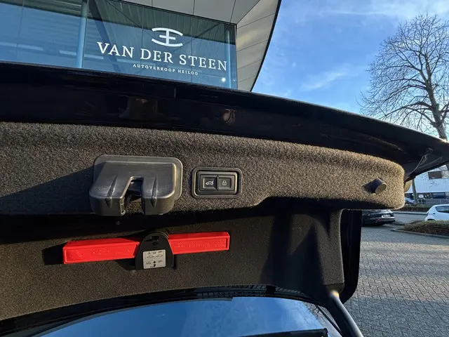 Audi S8 4.0 TFSI quattro Pro Line+ 2015 Benzine 32