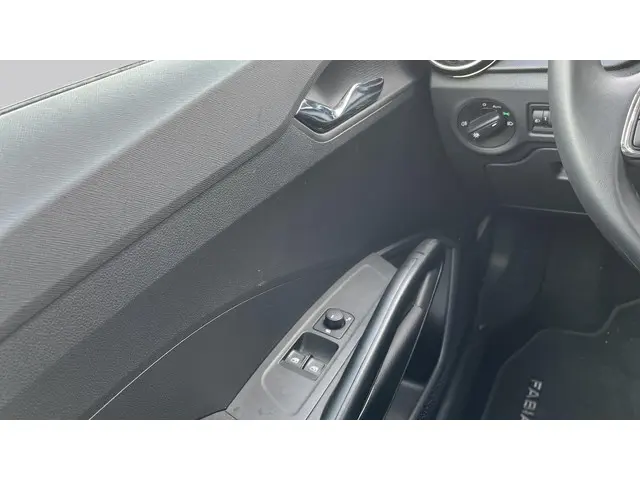 Škoda Fabia 1.0 MPI Ambition 2023 Benzine 16
