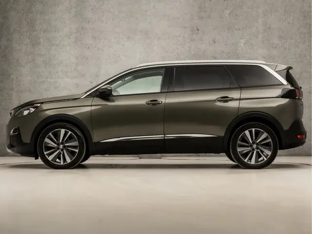 Peugeot 5008 2