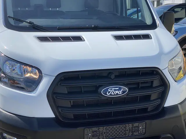 Ford Transit 310 2.0 TDCI L2H2 Trend 2024 Diesel 3