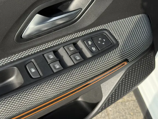 Dacia Sandero 1.0 TCe 90 Essential 2022 LPG/Gas 35