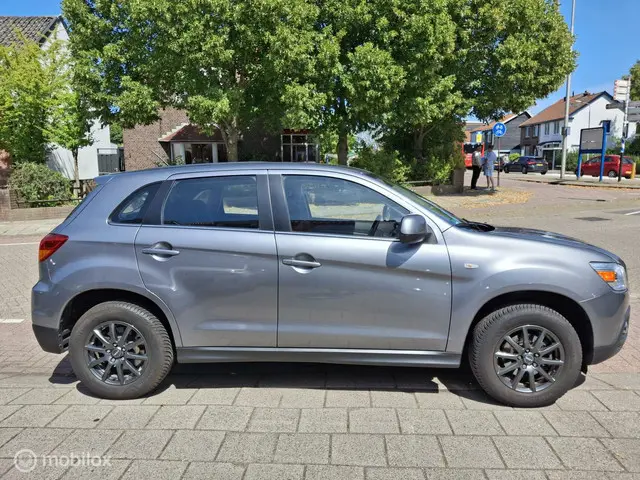Mitsubishi ASX 1.6 Intro Edition ClearTec 2012 Benzine 4