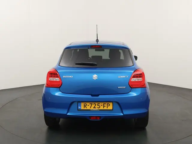 Suzuki Swift 1.2 Select Smart Hybrid 2022 Benzine 4