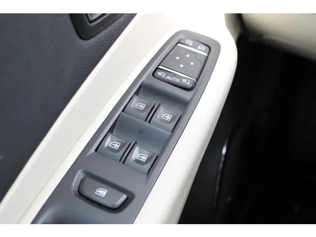 Renault Captur 1.3 TCe Initiale Paris 2019 Benzine 21