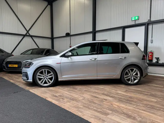 Volkswagen Golf 1.4 TSI Business Edition 2014 Benzine 2