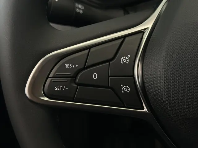 Renault Clio 1.0 TCe 90 Evolution 2025 Benzine 19
