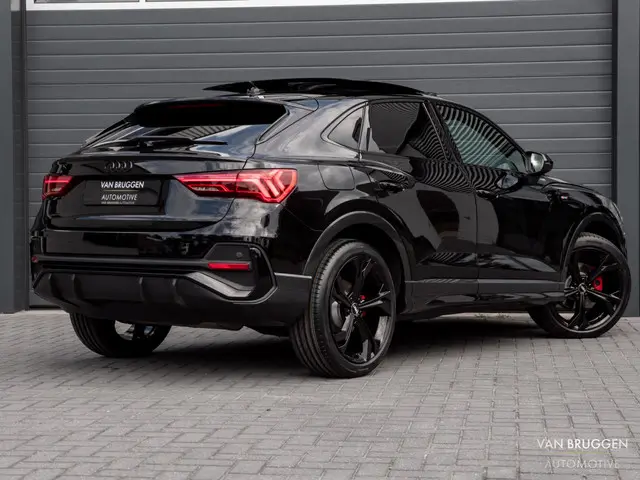 Audi Q3 Sportback 35 TFSI S-Line 2023 Benzine 3