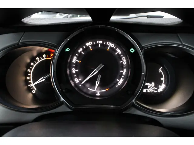 Citroën DS3 1.2 VTi Chic 2013 Benzine 18