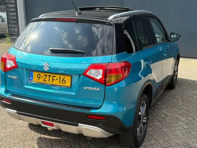 Suzuki Vitara 1.6 High Executive 2015 Benzine 9