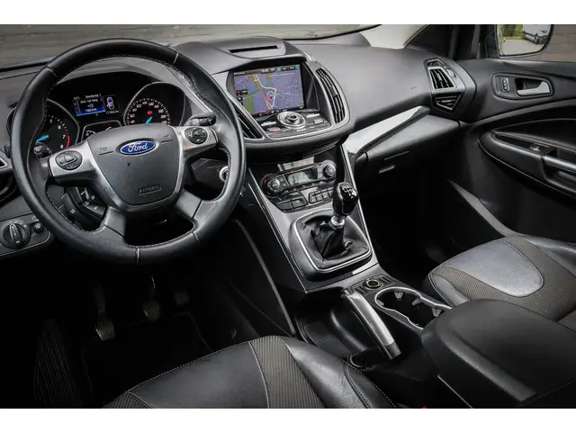 Ford Kuga 1.5 Titanium Styling Pack 2017 Benzine 3