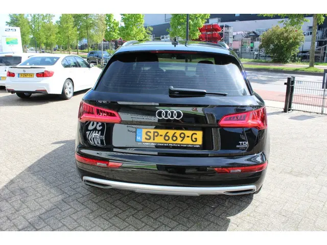 Audi Q5 2.0 TDI q. Sport PL. 2017 Diesel 7