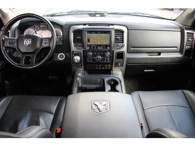 Dodge Ram 1500 2