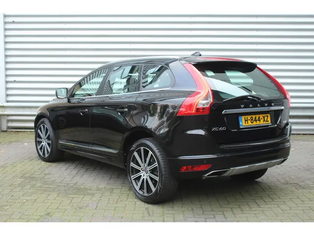 Volvo XC60 2.0 D4 FWD Polar+ 2016 Diesel 20