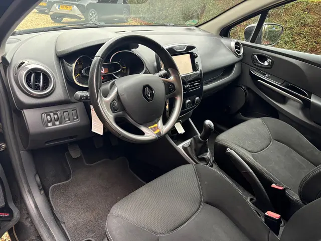 Renault Clio Estate 0.9 TCe Night&Day 2015 Benzine 10